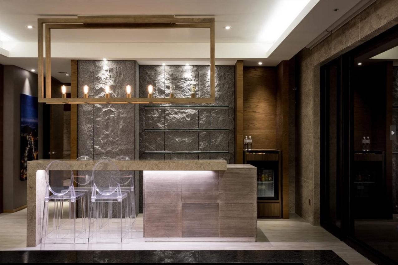 Cuncyue Hot Spring Resort Luodong Quarto foto A kitchen in a private house